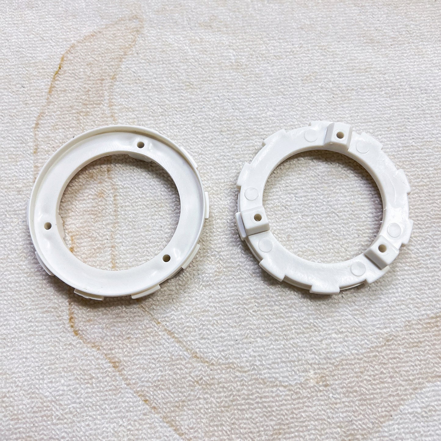 Jelimate Women White Plastic Mannequin Hand Stand Female Decorative Hand Model Jewelry Accessories Display Mannequin Hand for Gloves Jewellery Display Model