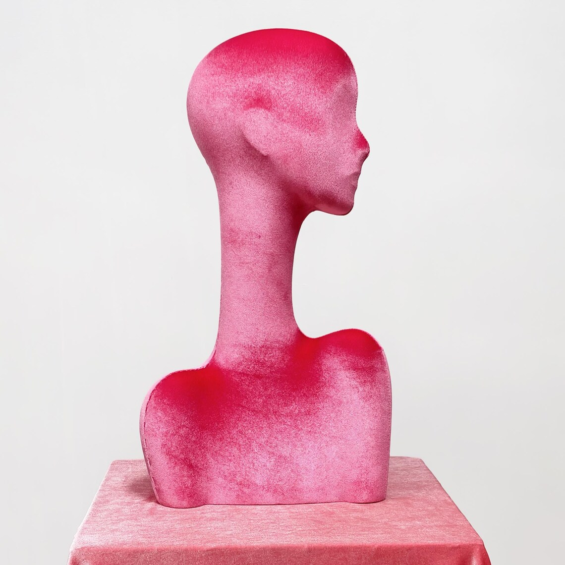 JELIMATE Rose Red Velvet Mannequin Head - Jewelry Display Stand with Pierced Ears