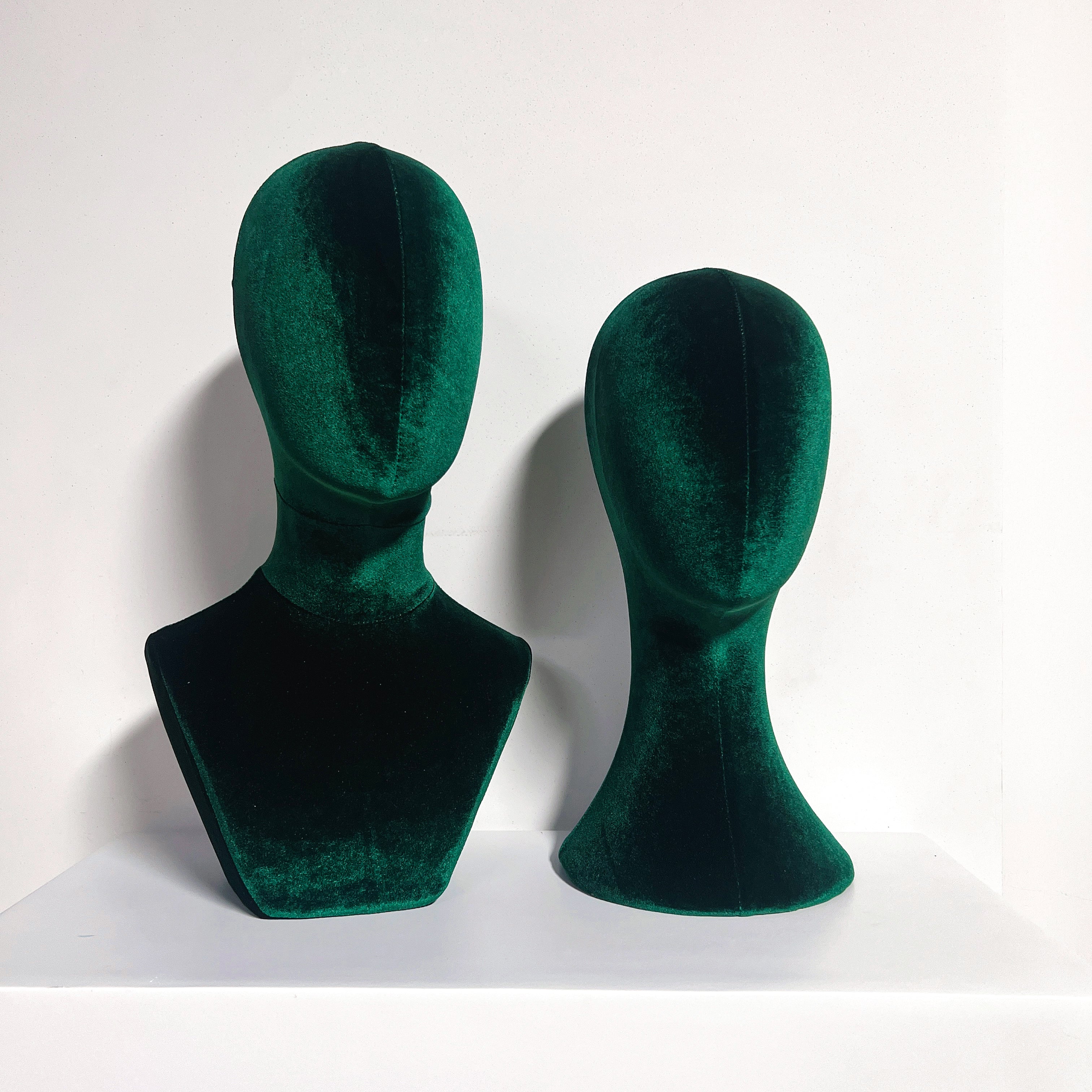 JELIMATE Luxurious Green Velvet Mannequin Head Model,Can Pinnable Cloth Mannequin Head Display Form Headband Stand,Female Head Mannequin For Wig Hat Jewelry Display Stand Sunglasses Holder Head Display Stand