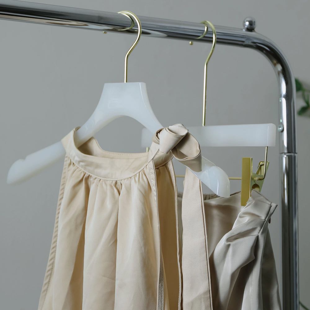 Jelimate Clothing Store White Clothing Hanger Non-Slip Clear Crystal Hanger Acrylic Hangers for Clothes Hanger Traceless Anti Slip Women Wedding Dress Hanger