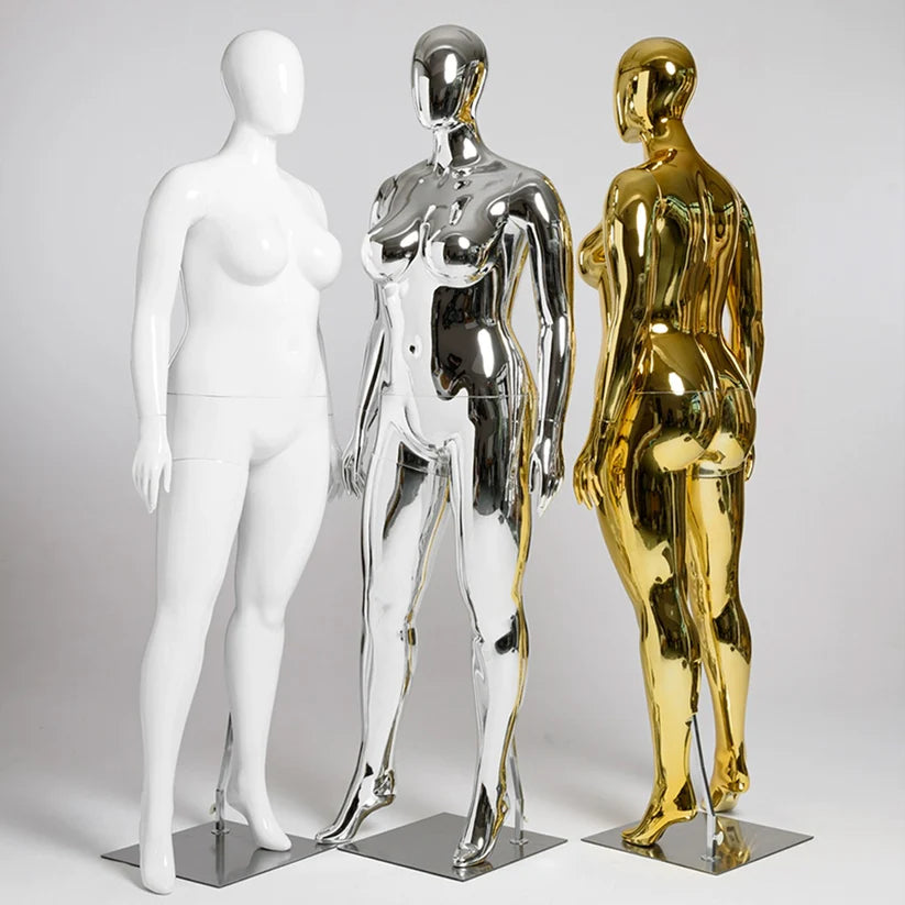 Maniquí femenino de lujo Jelimate con ventana dorada y plateada, con curvas y pechos grandes.
