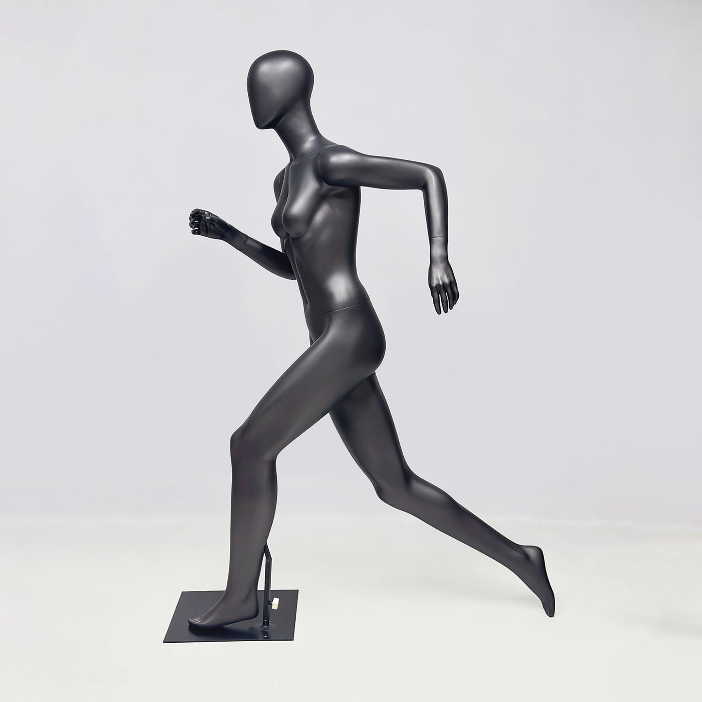 Running Mannequin Full Body Black Fiberglass Athletic Display Stand Male Female Gym Store