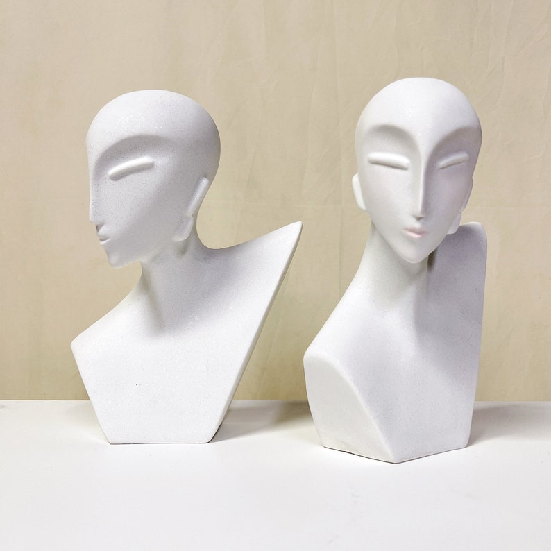 JELIMATE Abstract White Plaster Photography Props – Jewelry Mannequin Display & Home Accessories Figurine
