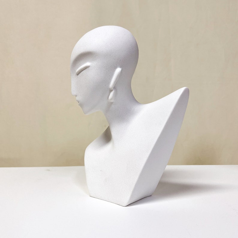 JELIMATE Abstract White Plaster Photography Props – Jewelry Mannequin Display & Home Accessories Figurine