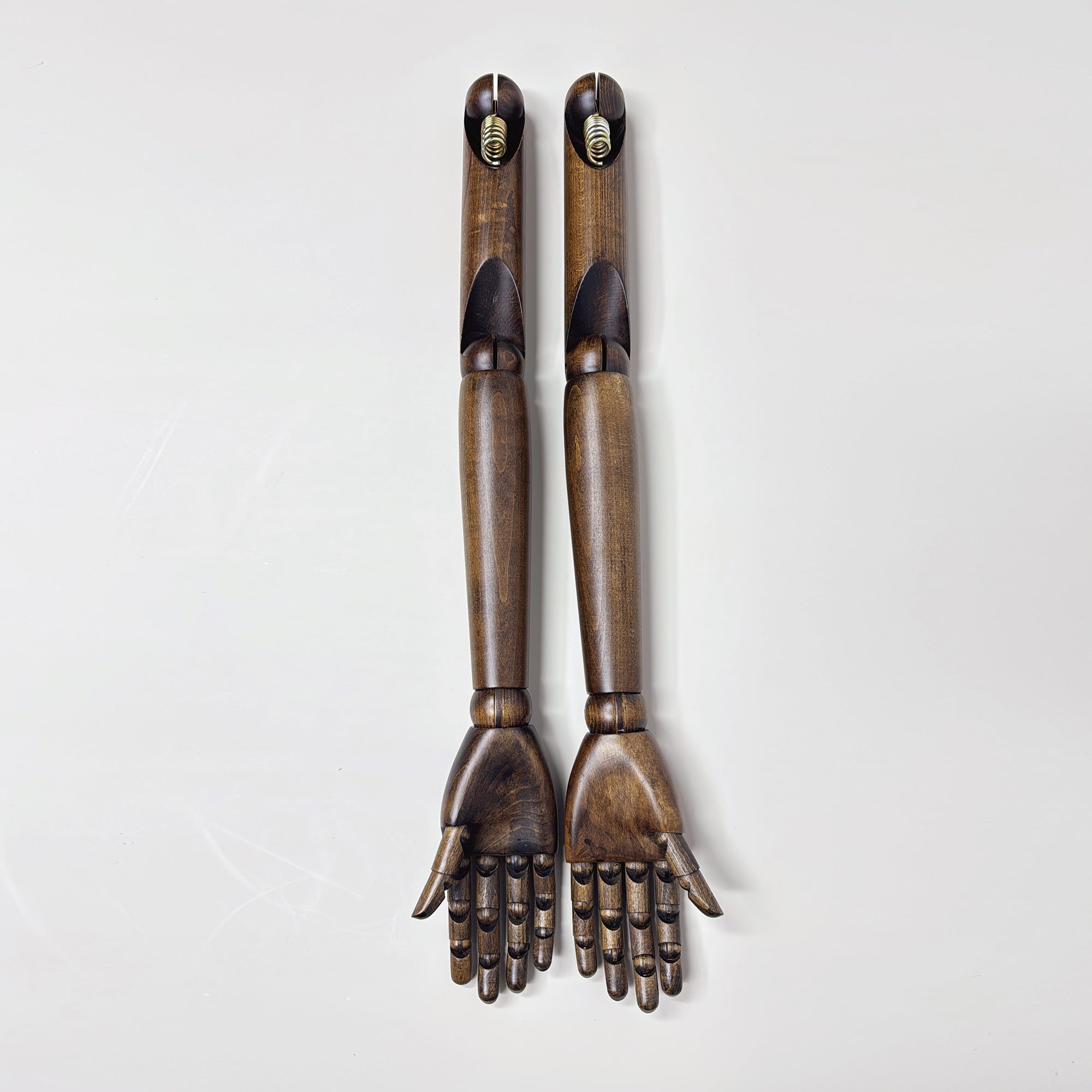 JELIMATE Brown Wood Mannequin Arms – Male | Adjustable Display