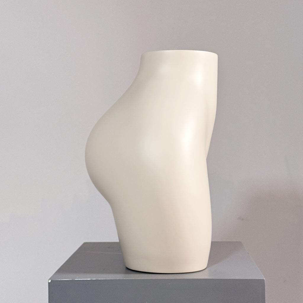JELIMATE Fiberglass Female Butt Mannequin – Premium Hip Torso Display for Lingerie &Swimwear
