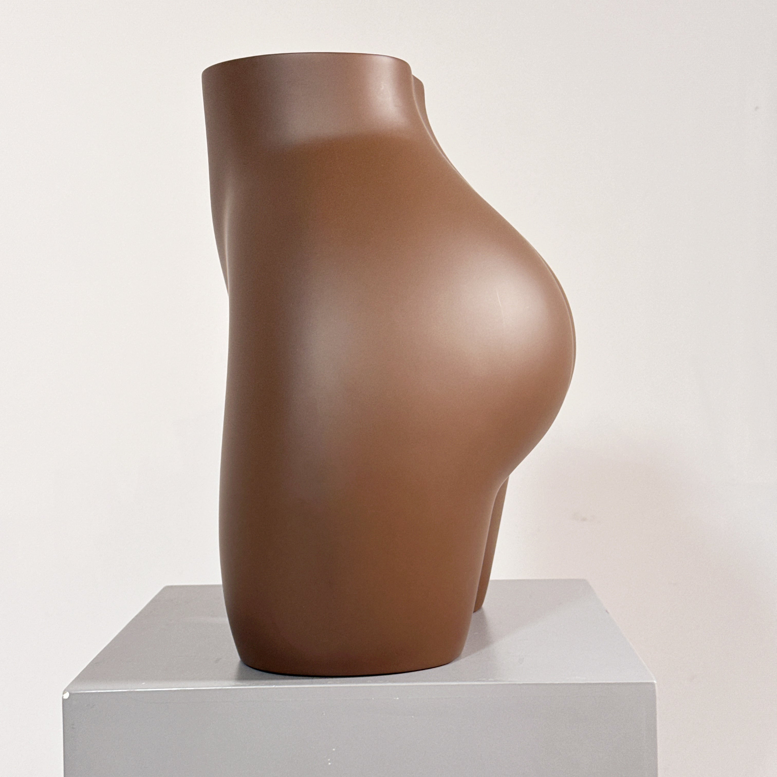JELIMATE Fiberglass Female Butt Mannequin – Premium Hip Torso Display for Lingerie &Swimwear