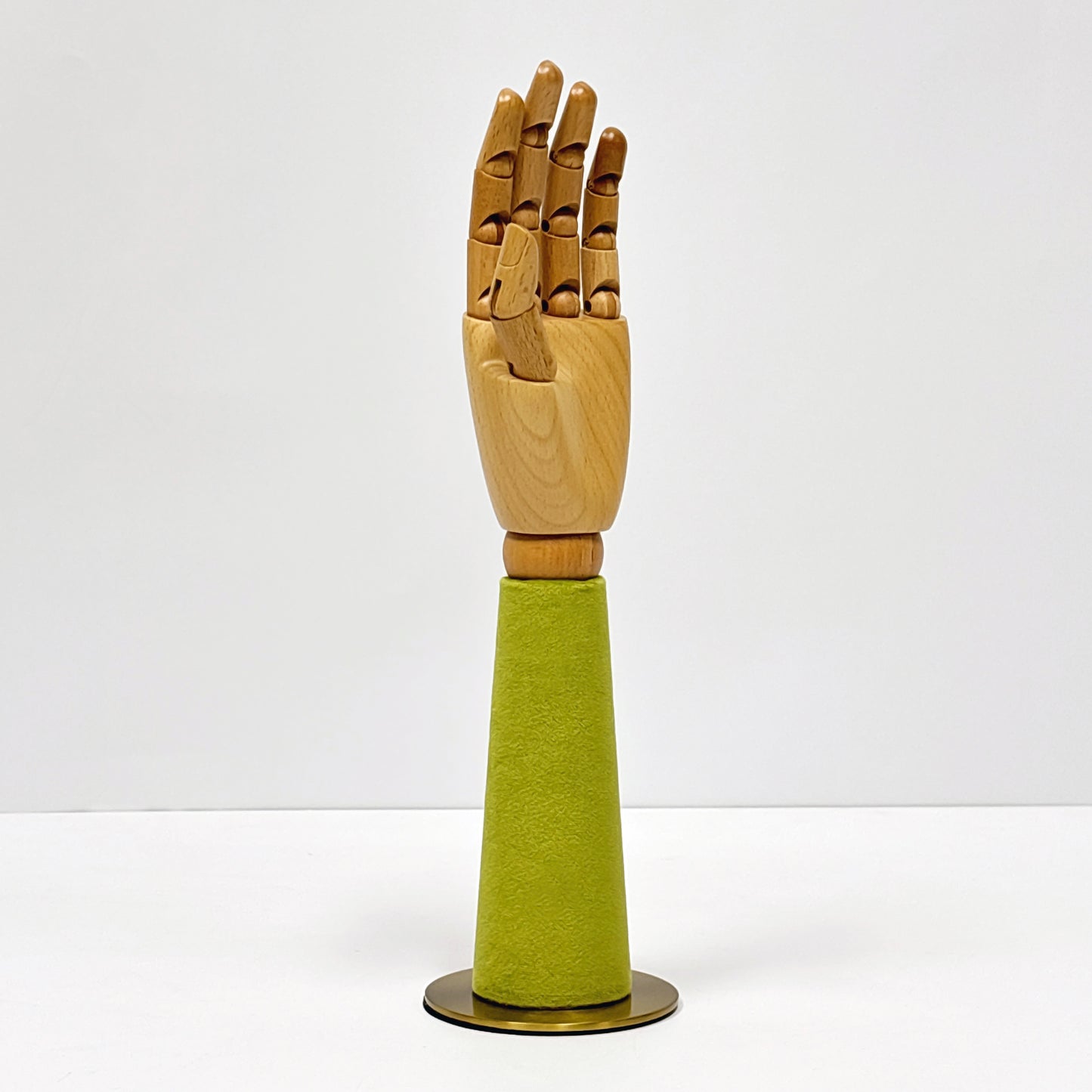 JELIMATE Wooden Hand Jewelry Display – Movable Palm Model Prop for Boutique/Retail/ Window Decor