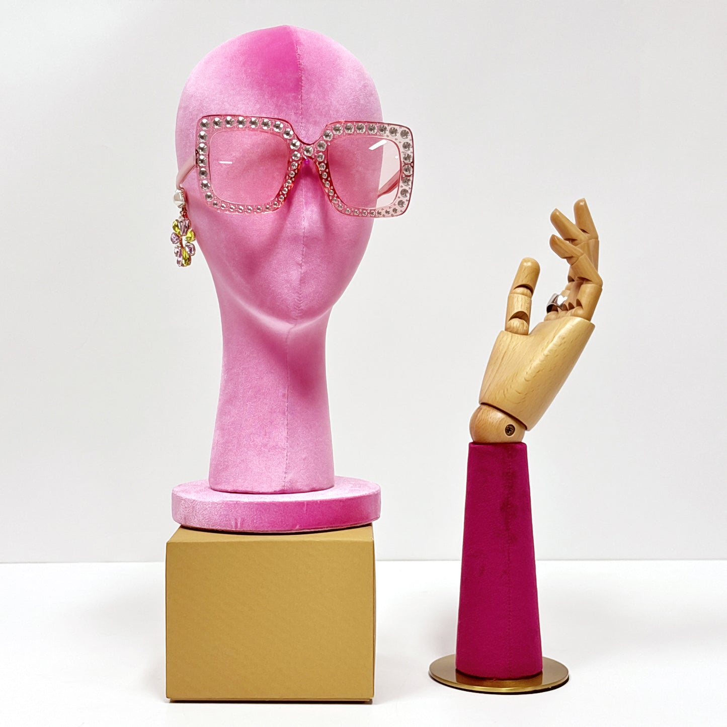 JELIMATE Wooden Hand Jewelry Display – Movable Palm Model Prop for Boutique/Retail/ Window Decor