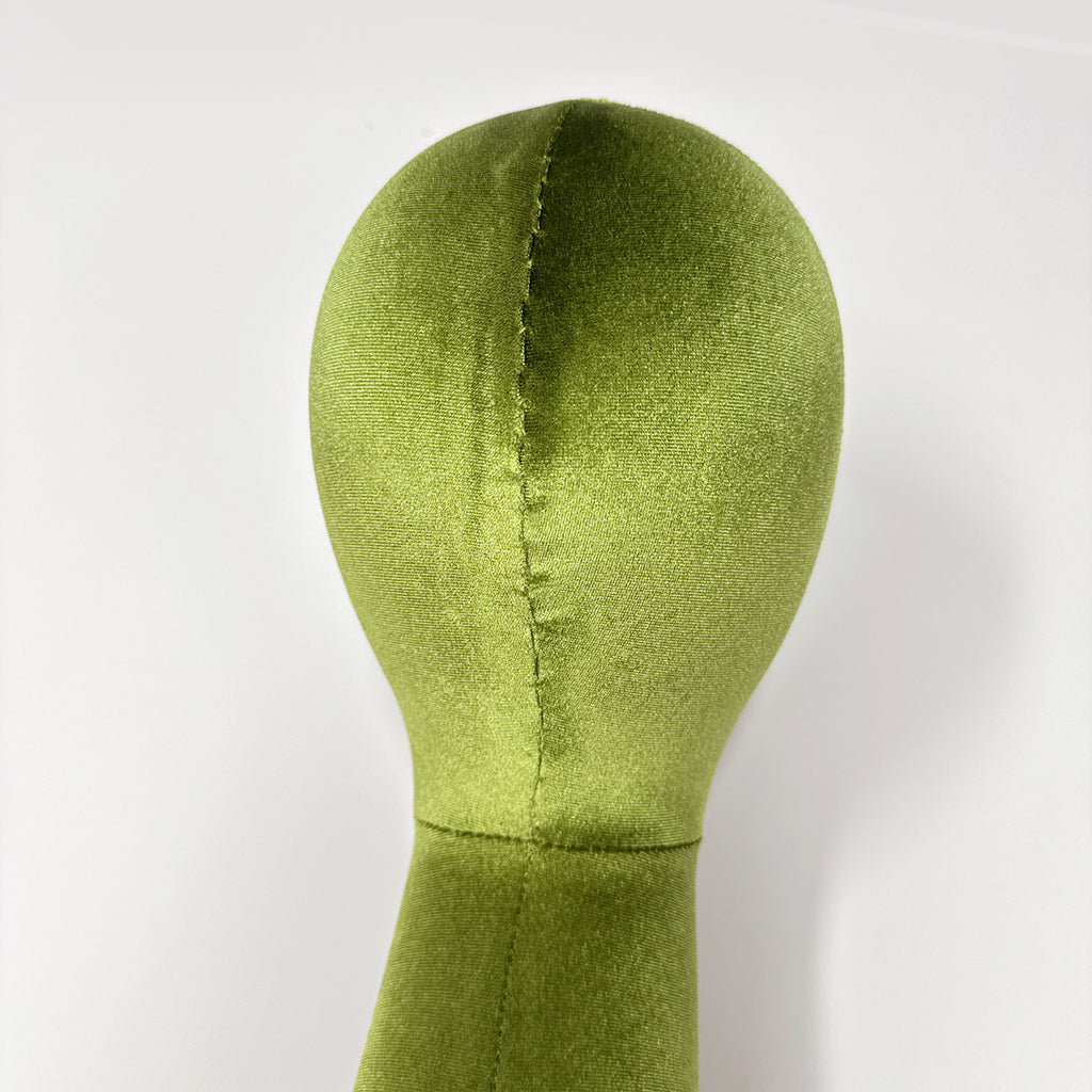 Jelimate Wall-Mounted Velvet Mannequin Head – Green & White Fiberglass Display for Wig, Hat & Scarf