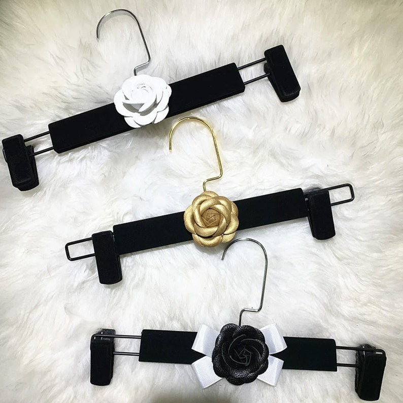 Jelimate Luxury Flocking Velvet Hanger,Black Velvet Clothing Hanger/Pant Hanger,Chrome Hook Non Slip Flocking Plastic Hanger,Customized Logo Wedding Dress Hangers Suit Hangers,Clothing Store Women Velvet Clothes Hanger Shirt Hangers