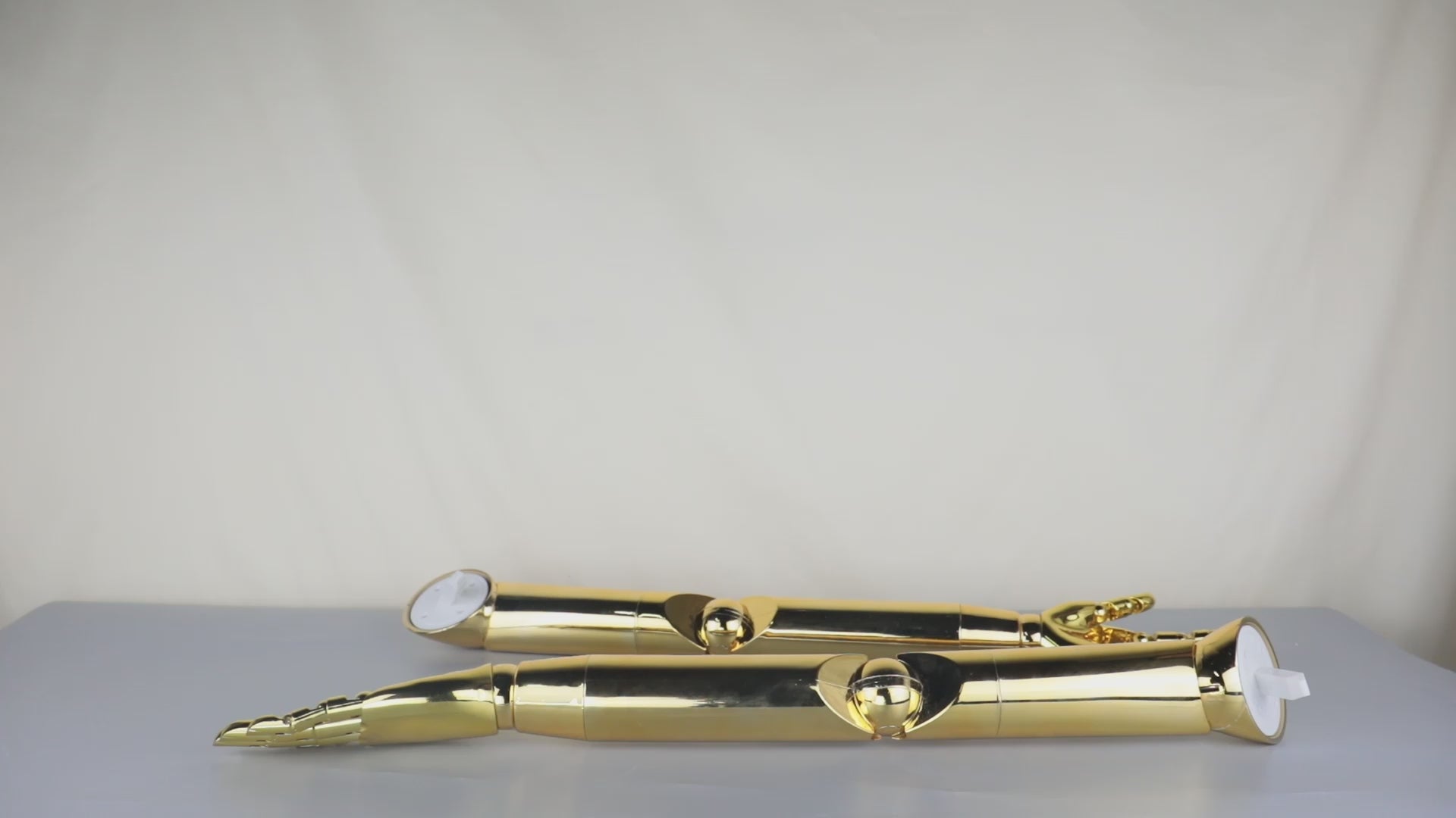 Jelimate Gold Chrome Hand Mannequin – Plug-In Arm with Moveable Finger Joints for Jewelry & Fashion Display