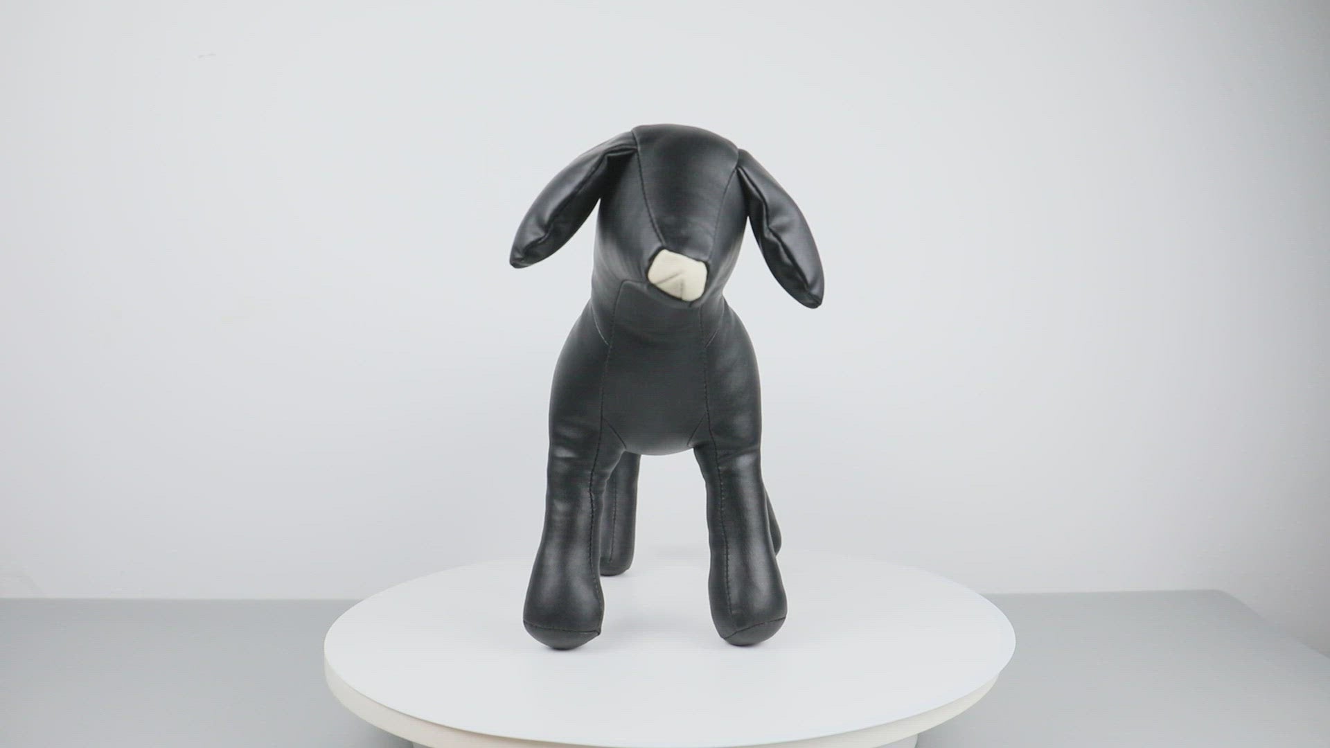 Jelimate Beige Black Leather Dog Mannequin Animal Sculpture Pet Dog Statue Dog Decoration Ornaments For Study Hotel Living Room Console Hallway TV Wine Cabinet Desktop Office Home Decoration Dog Model